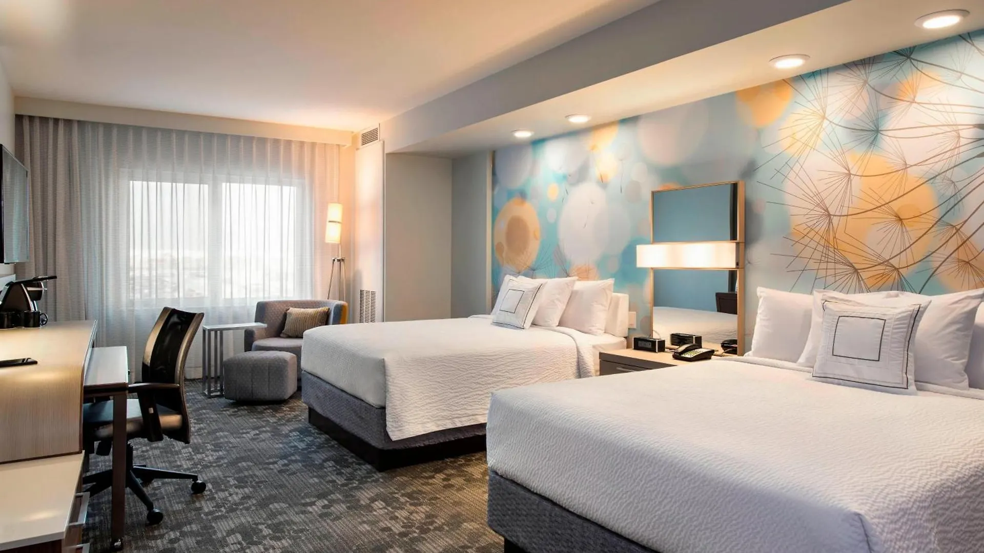 Courtyard By Marriott Calgary South Hotel