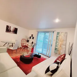 Superbe 5 Min De Dix30 A 20 Min De Montreal. , Brossard Canada